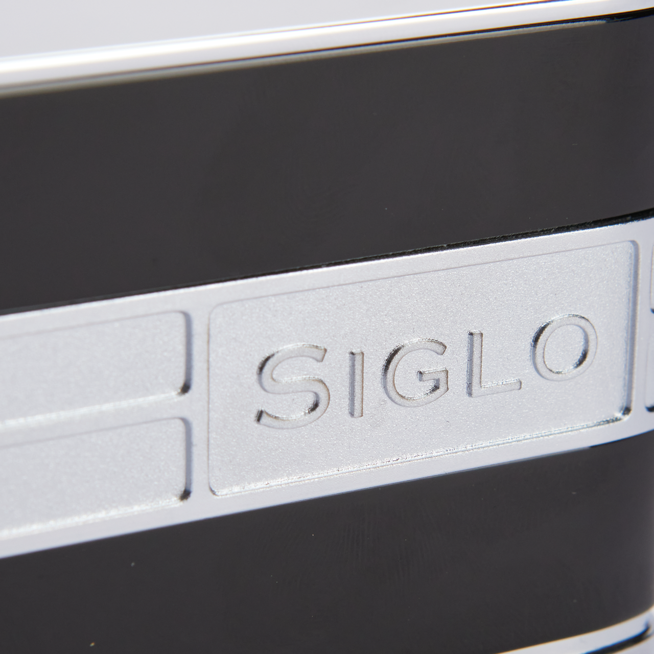 Siglo Retro Table Lighter Black