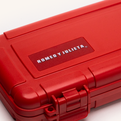 Romeo y Julieta Red Travel Case for 5 Cigars Romeo y Julieta